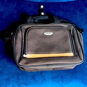 Concourse Laptop or Messenger Bag,like new.